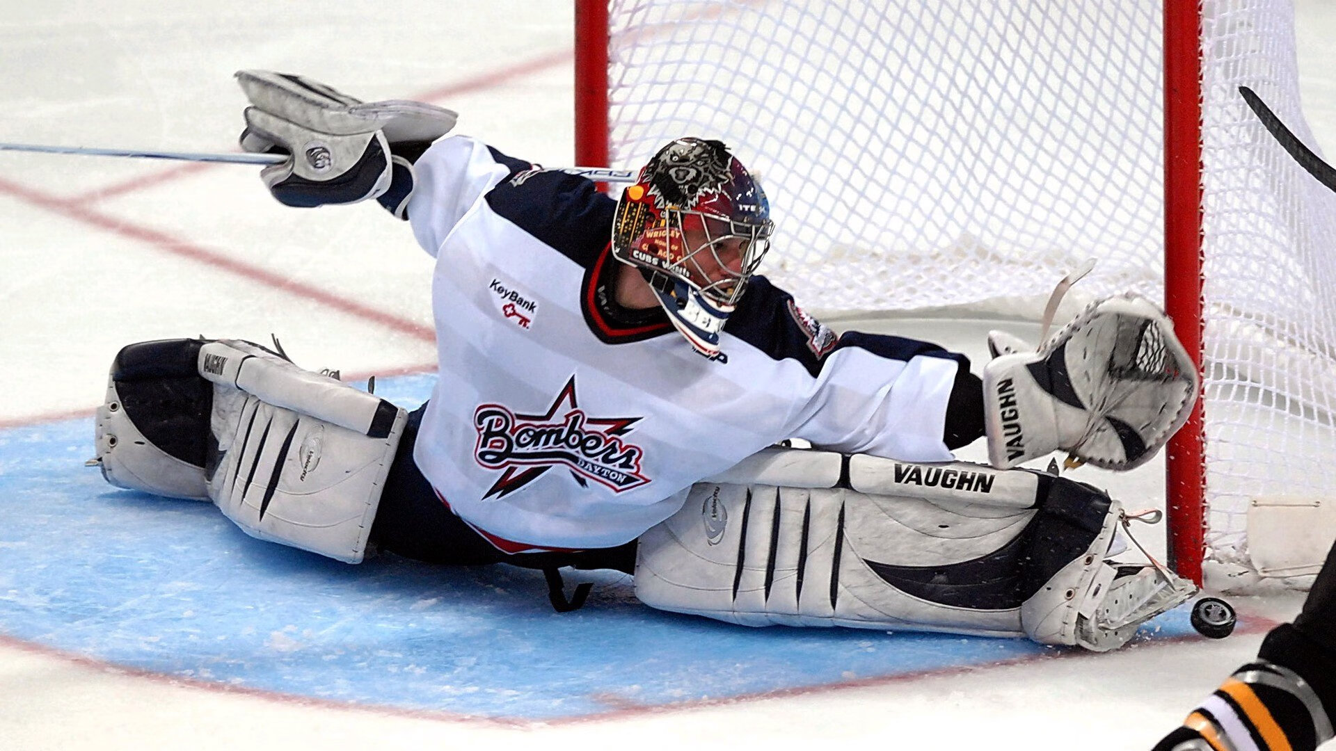 石油人团队配合日益默契,石油人的口号